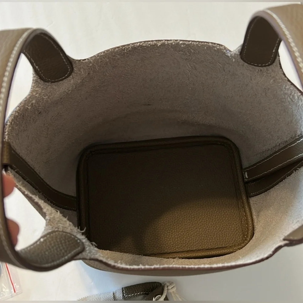 Cowhide Leather Mine Bucket Bag - Picture 5 of 11